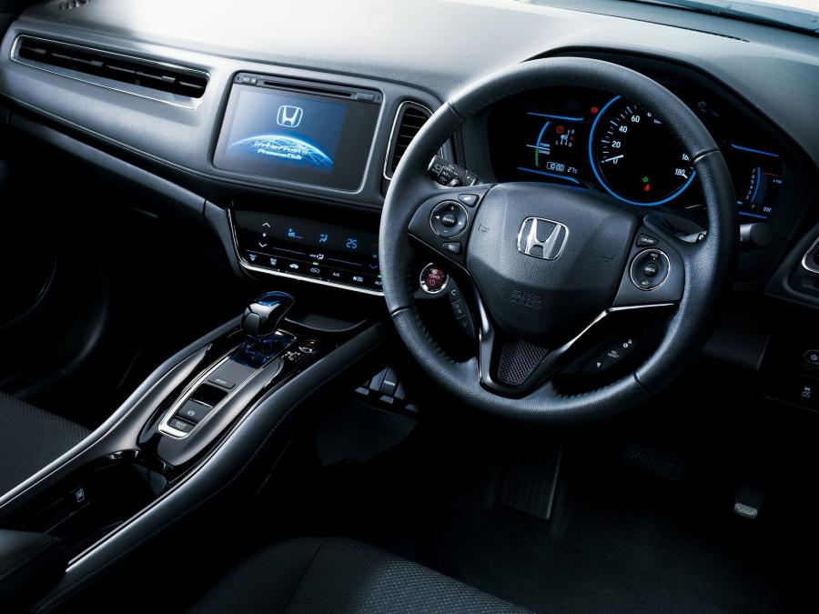  Honda Vezel Hybrid 2014 года  (фото 22 из 27)